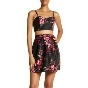 ✨BOGO✨NWOT - A. Byer Floral Dress (Size 7)